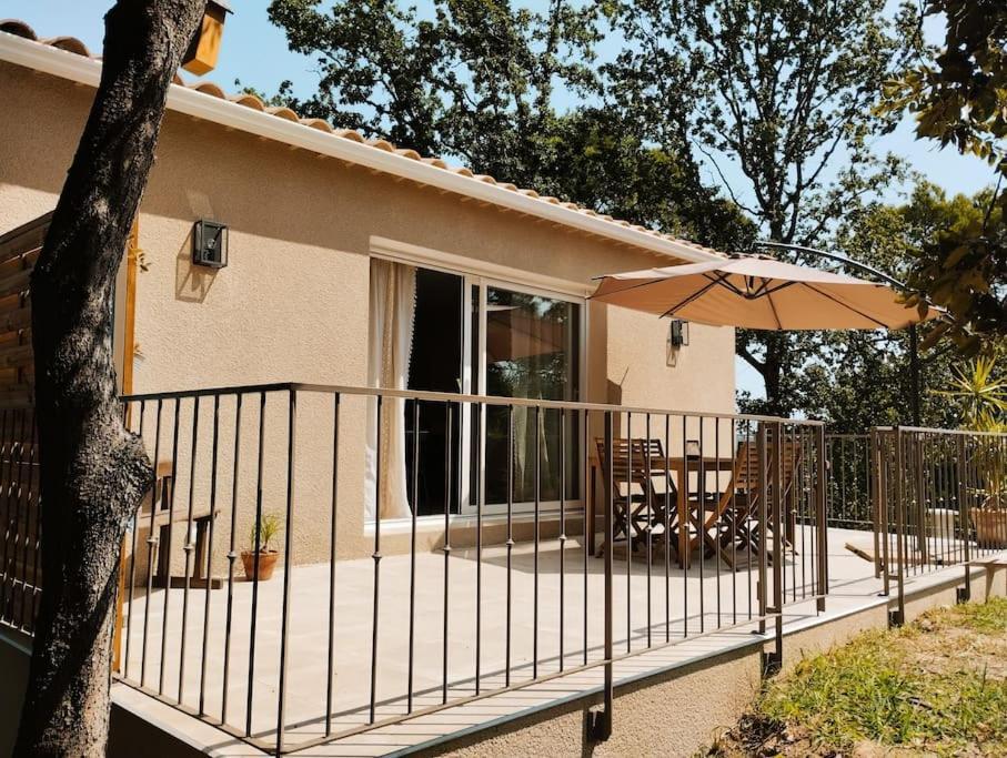 Charmante Maison Avec Jardin Aux Portes Des Gorges De L'Ardeche Saint-Julien-de-Peyrolas Exterior photo